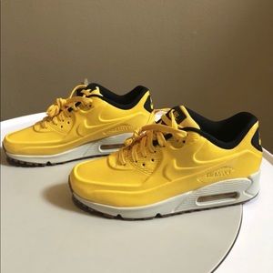 Nike quick strike vac tec air max 90 sneakers